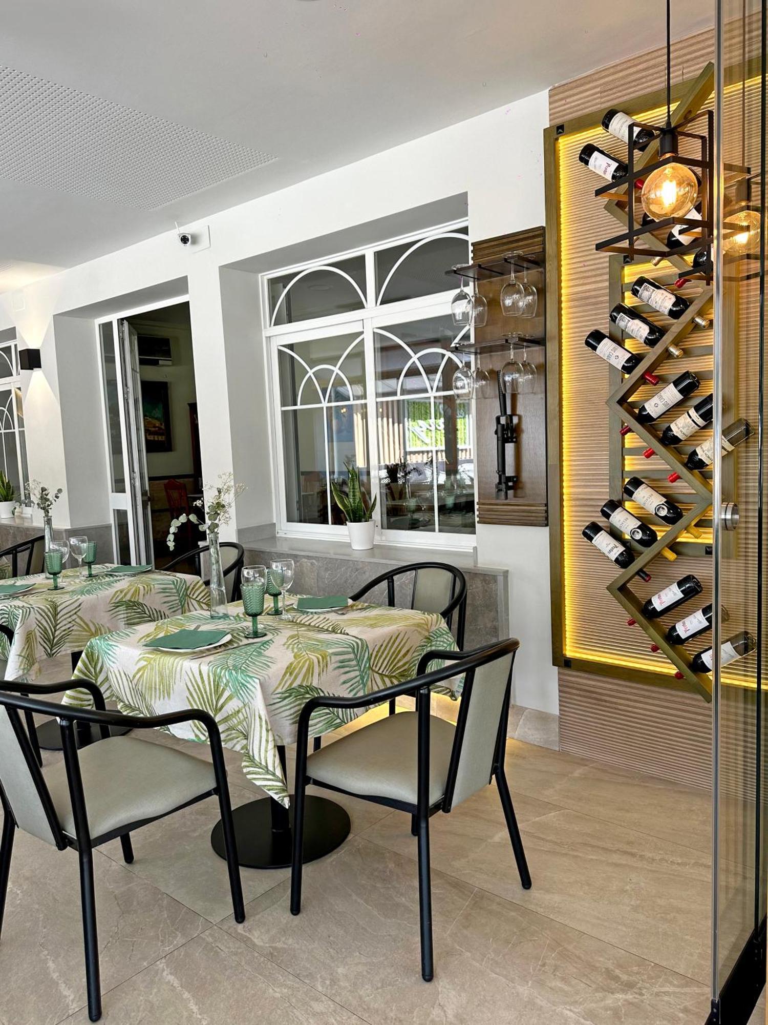 Hostal Restaurante El Cary Montemayor ภายนอก รูปภาพ