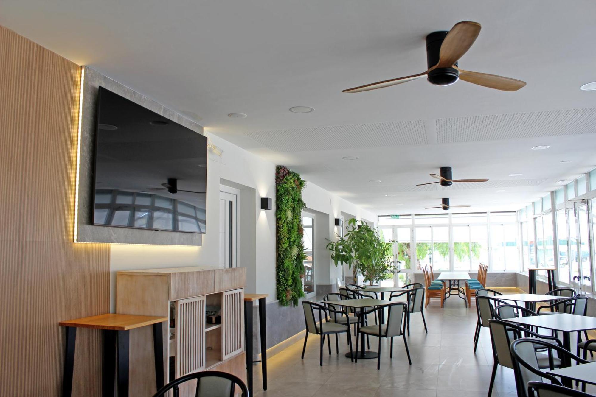 Hostal Restaurante El Cary Montemayor ภายนอก รูปภาพ