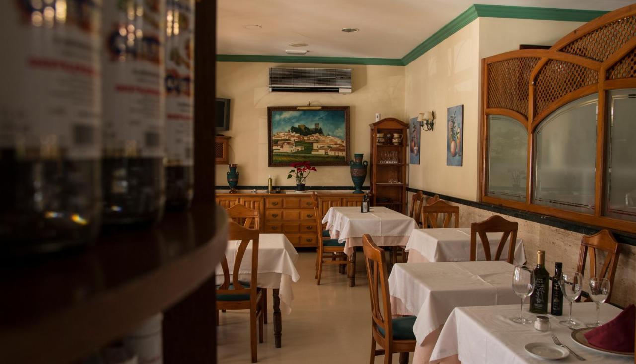 Hostal Restaurante El Cary Montemayor ภายนอก รูปภาพ